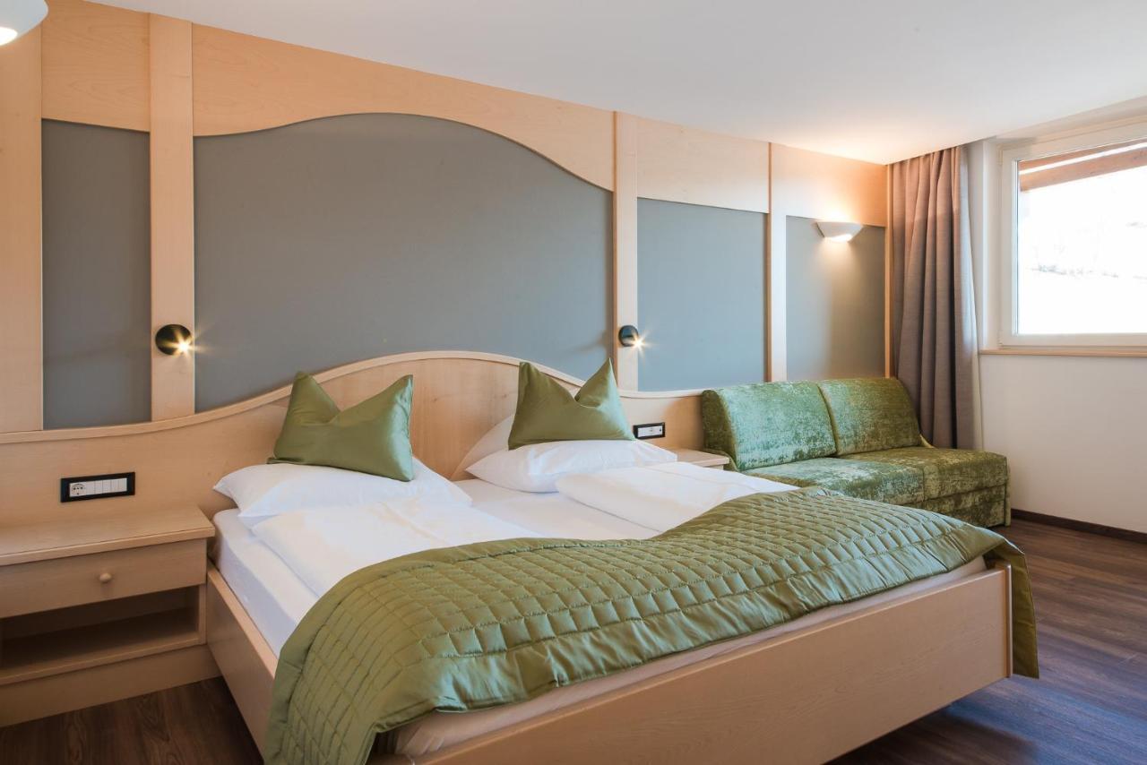 Hotel Salten Hafling ภายนอก รูปภาพ