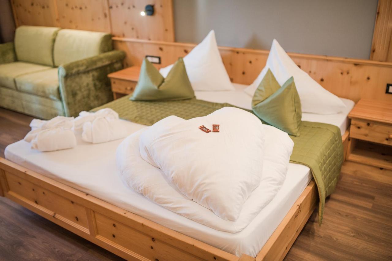 Hotel Salten Hafling ภายนอก รูปภาพ