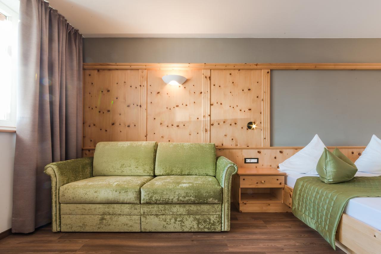 Hotel Salten Hafling ภายนอก รูปภาพ